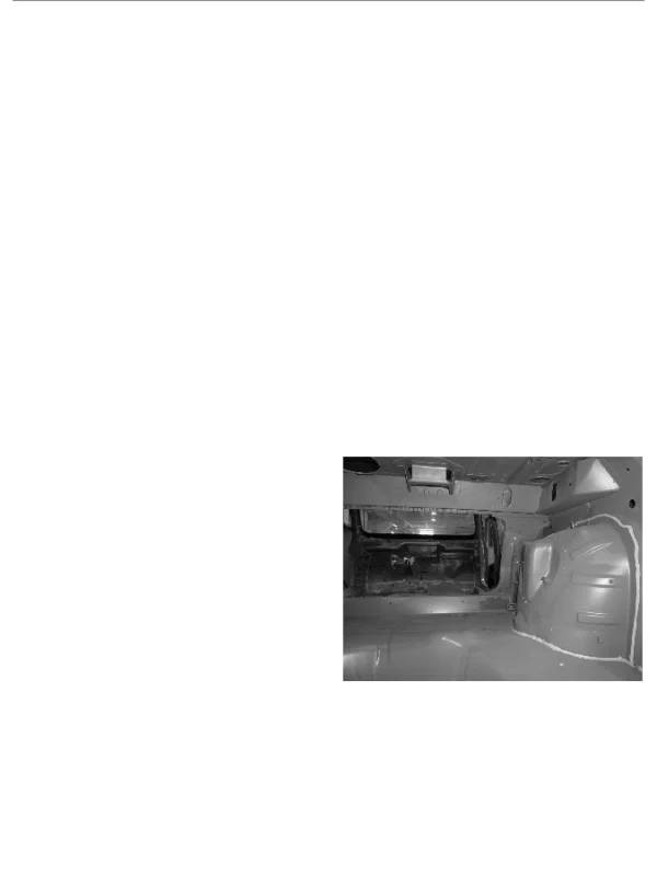 某车型后轮罩加强结构的改进设计
